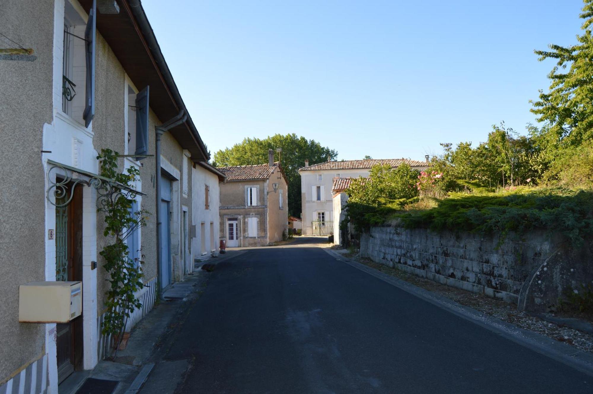 La Vieille Distillerie Le Tâtre Exterior photo